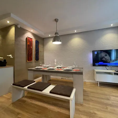Luxury In Center 2 * Varna