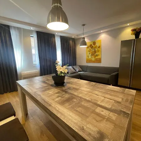 Apartment Luxury In Center 2 *