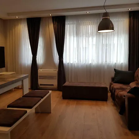 Luxury In Center 2 Apartment *