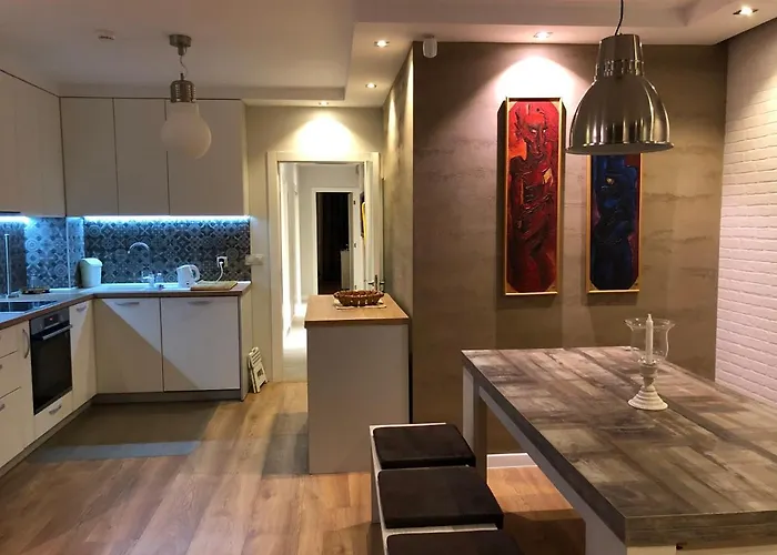 Luxury In Center 2 Apartment *