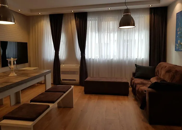 Luxury In Center 2 Apartment *