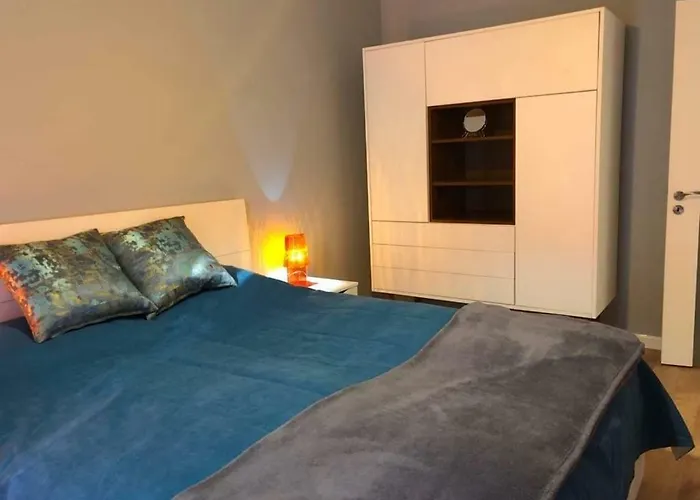 Luxury In Center 2 Apartment